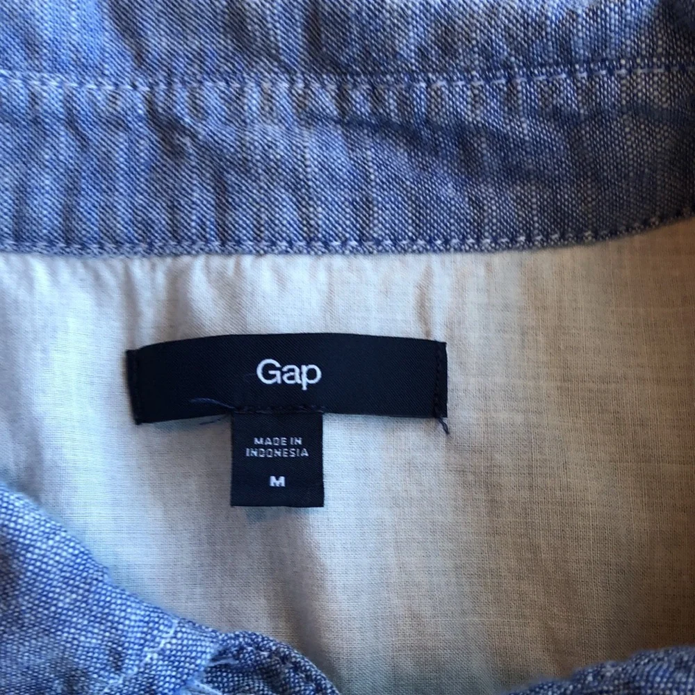 Gap button down - Picture 2 of 9